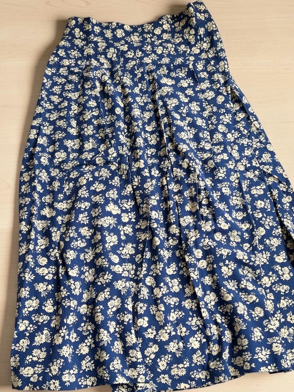 Sézane Alicia Skirt in Cara Print FR 42 / US 10 - Picture 7 of 16